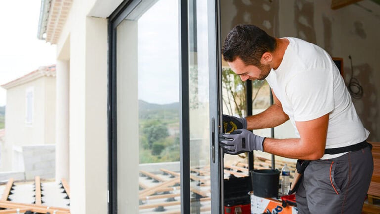 Montage Wärmeschutzverglasung Fenster